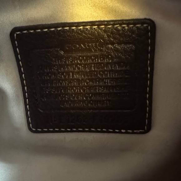 Coach Brown Leather Shoulder Bag with Turn-Lock Closure - Picture 2 of 3